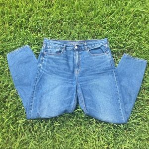 american eagle mom jeans
